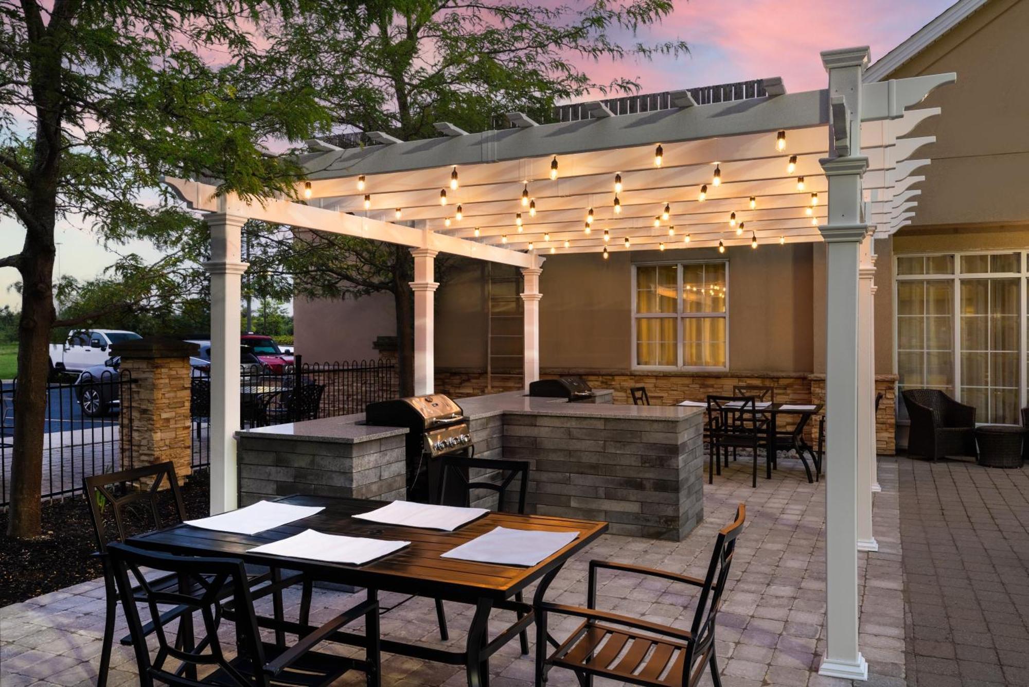 Homewood Suites By Hilton Cambridge-Waterloo, Ontario Exterior photo