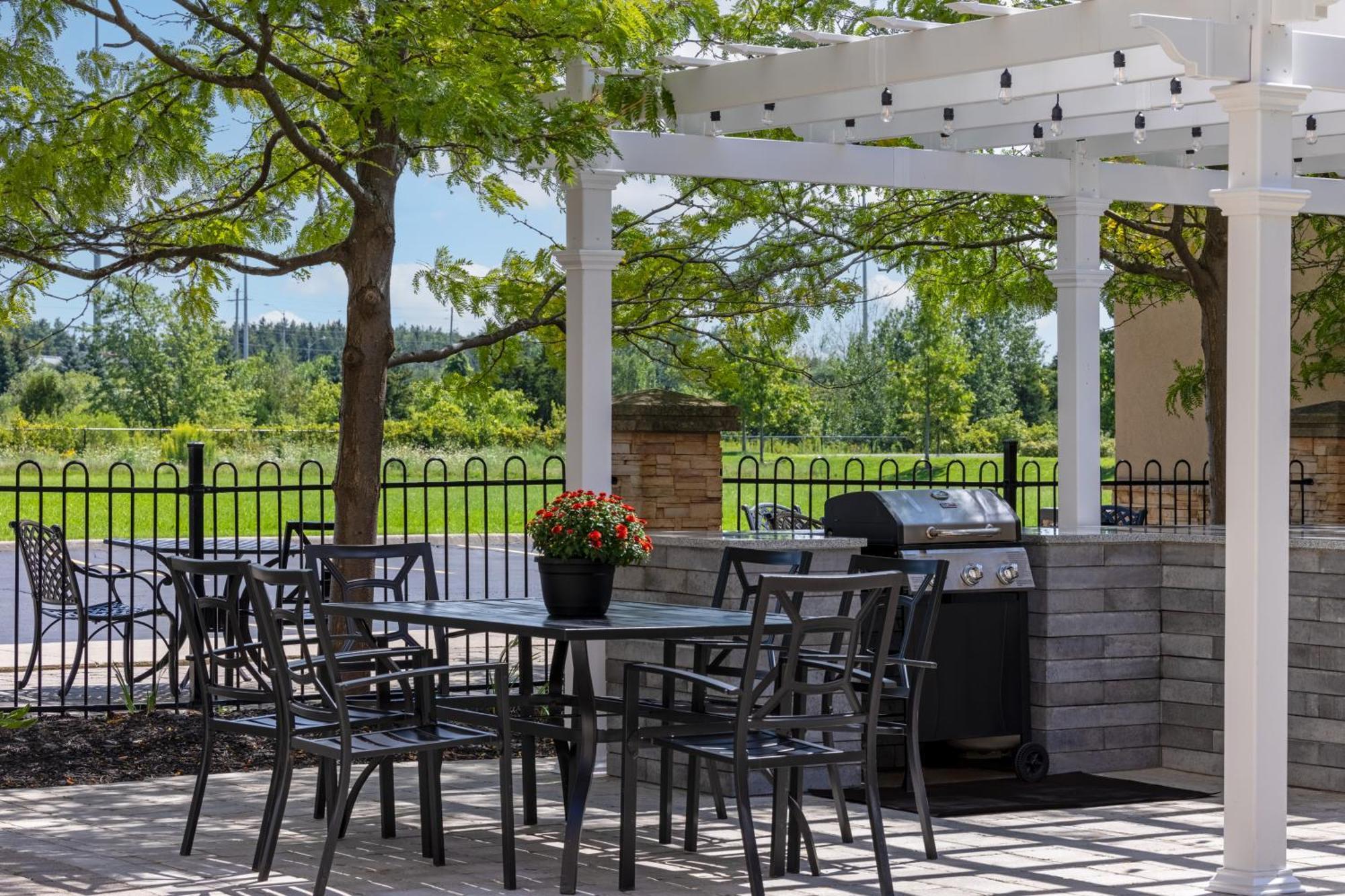 Homewood Suites By Hilton Cambridge-Waterloo, Ontario Exterior photo